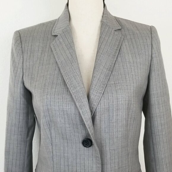 *NWT* J. CREW Gray Wool Blazer w/Thin Blue Strips, size 2 - Picture 2 of 10